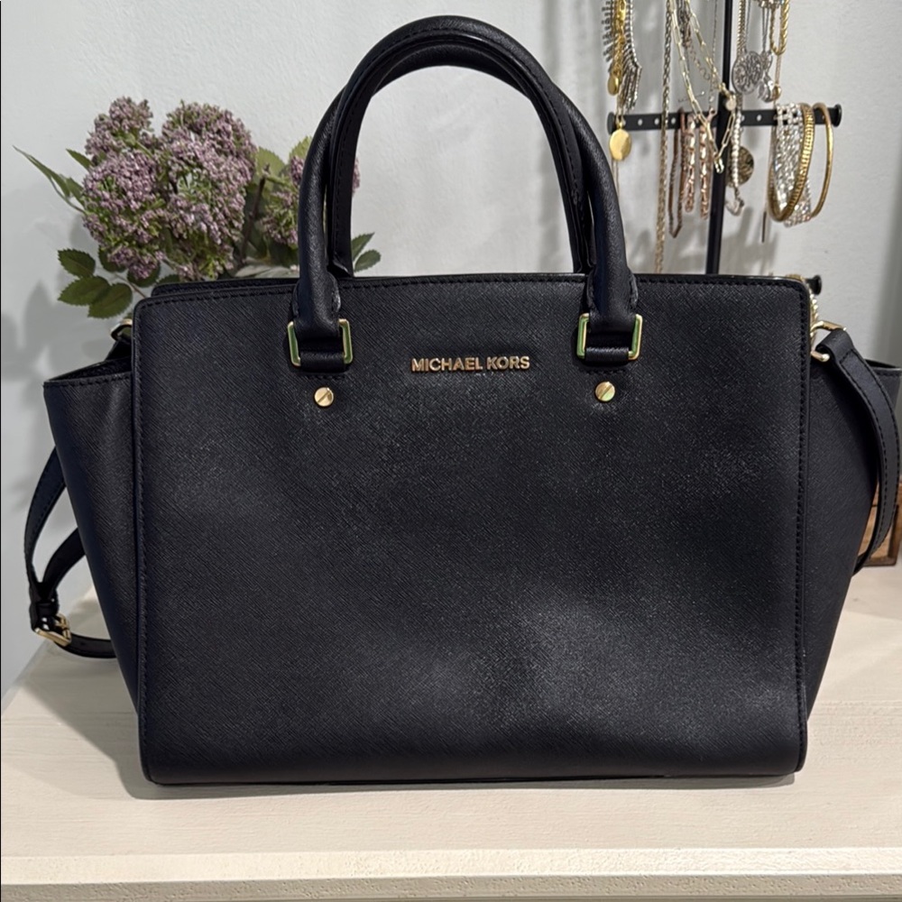 Michael Kors Selma Medium Satchel